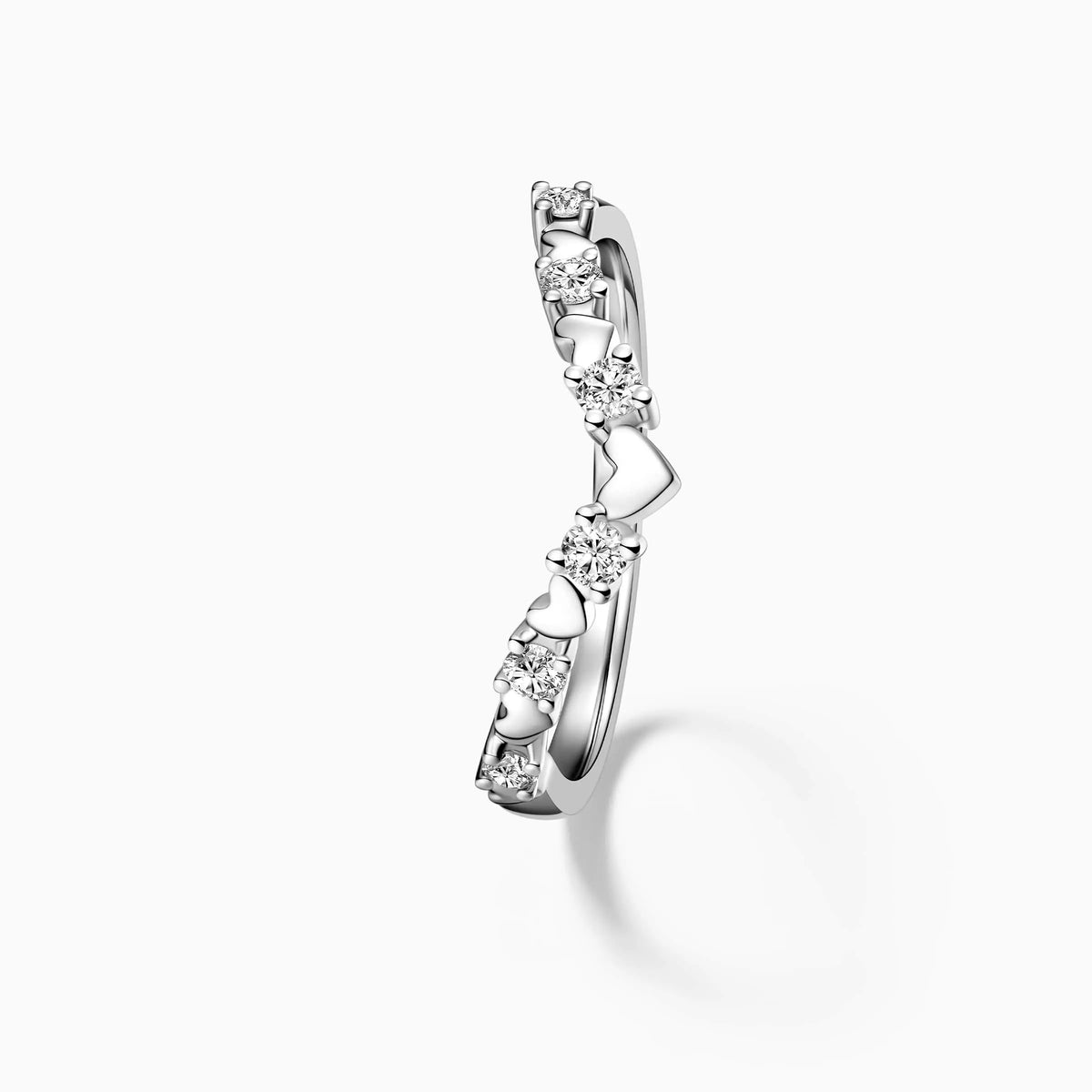 Chevron Alternating Heart And Diamond Wedding Ring - image 2