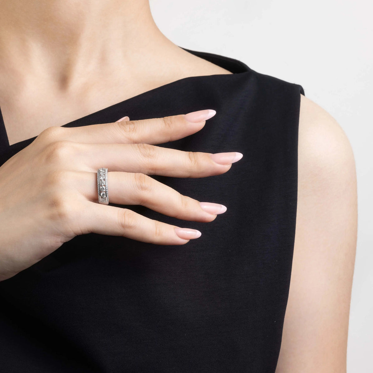 Triple Rows Luxury Wedding Ring - image 7